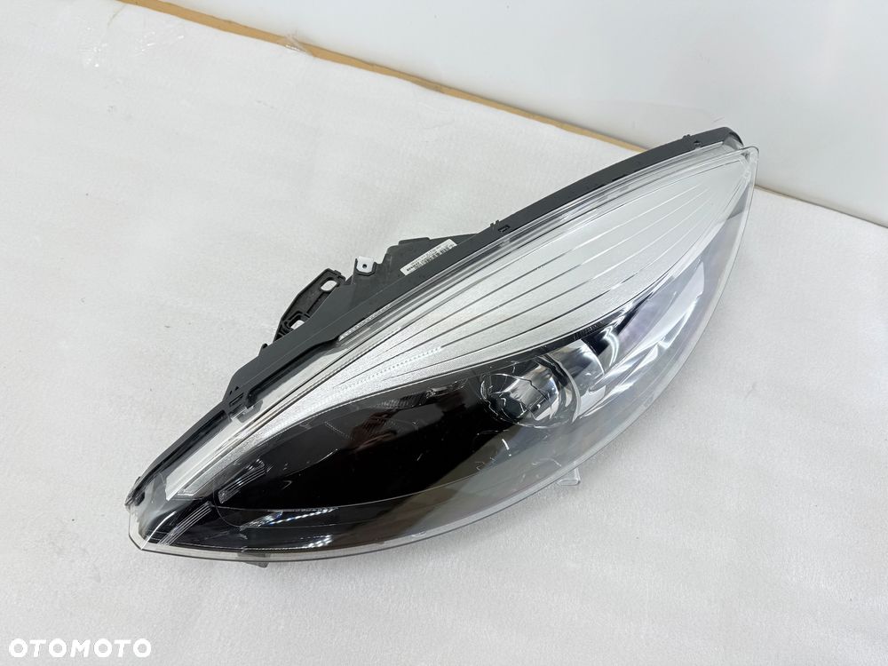 Reflektor Przód strona lewa Renault Scenic III XENON 260607160R - 3