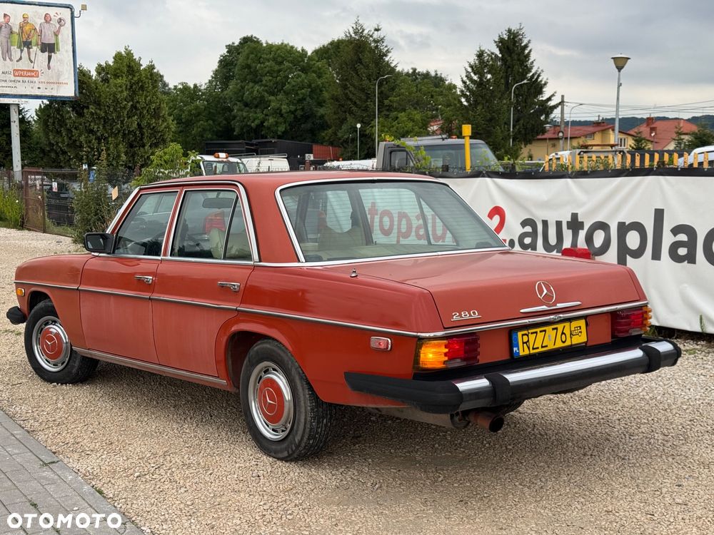 Mercedes-Benz 280 - 7