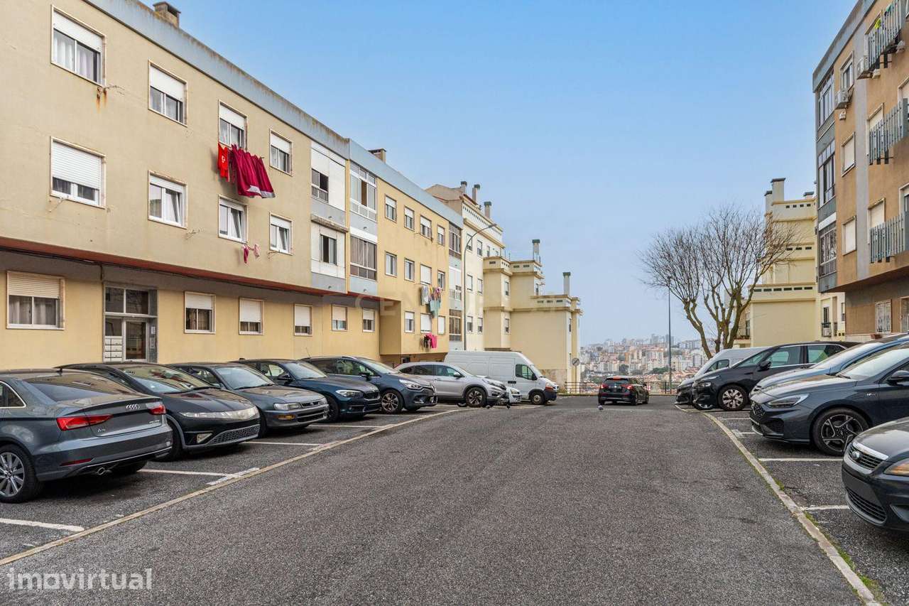 Apartamento T1+1 à Venda na Amadora | Excelente Oportunidade! - Grande imagem: 3/23