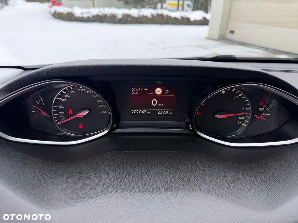 Peugeot 308 - 16