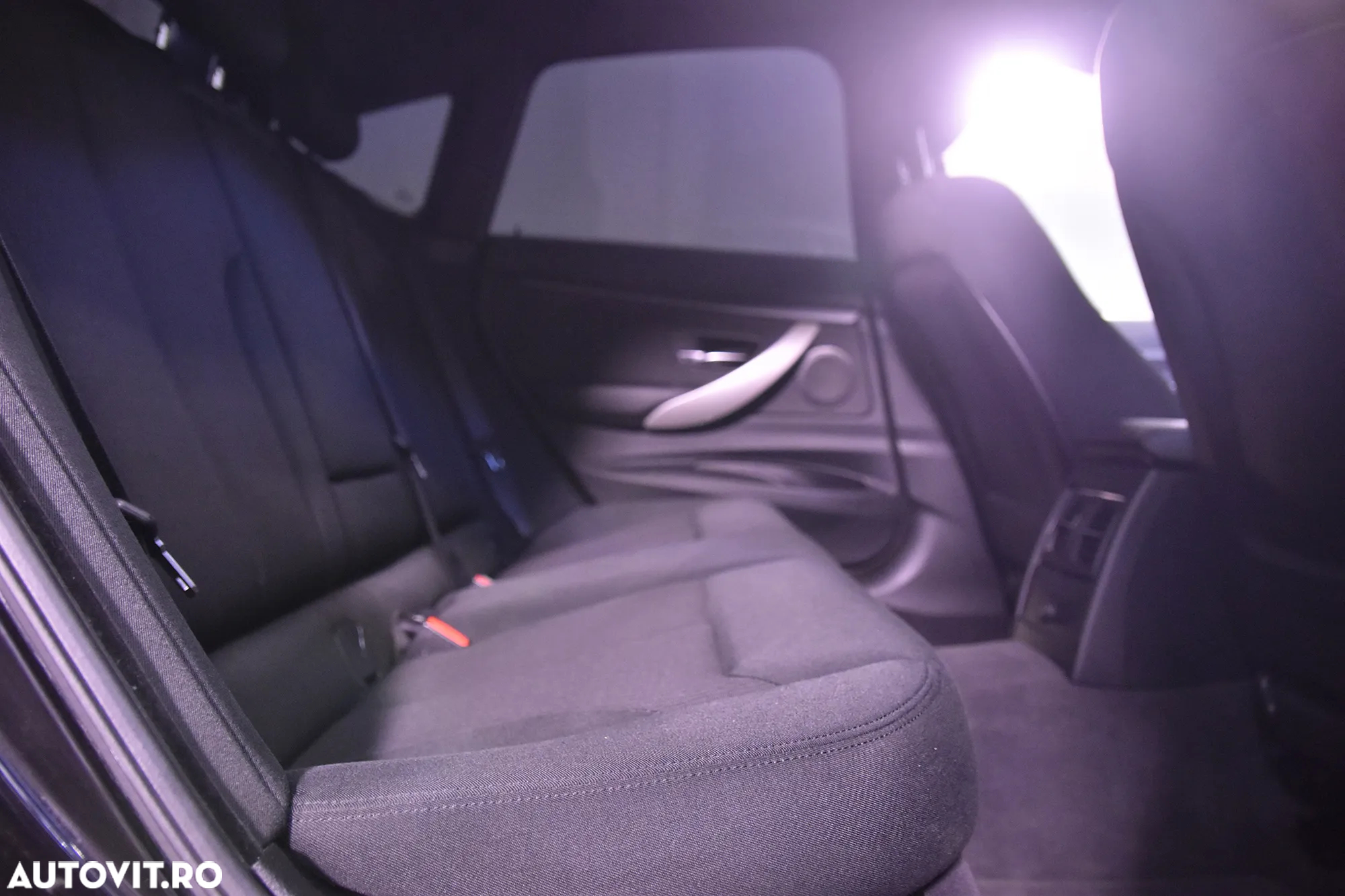 BMW Seria 3 320d GT Aut. - 12