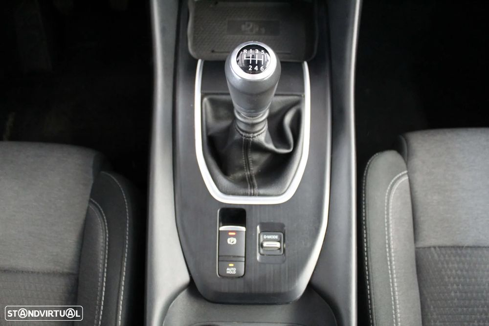 Nissan Qashqai 1.3 DIG-T N-Connecta - 17