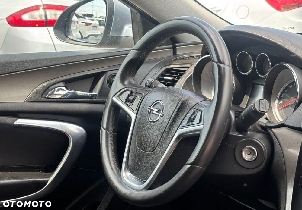 Opel Insignia - 8