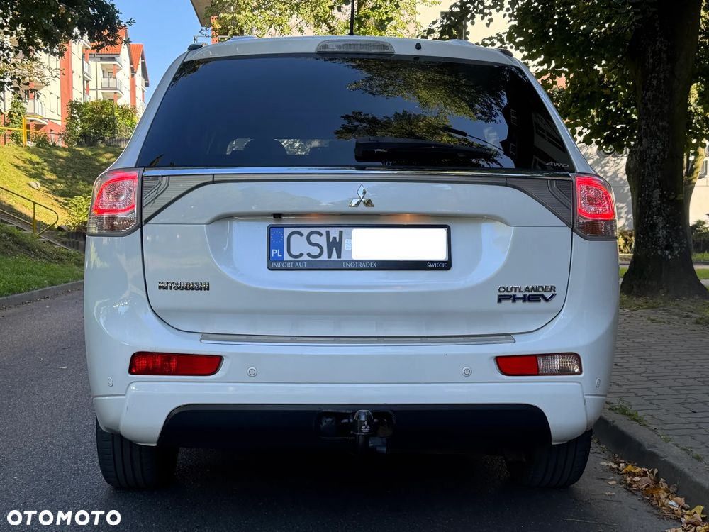 Mitsubishi Outlander PHEV Instyle NAVI + - 25