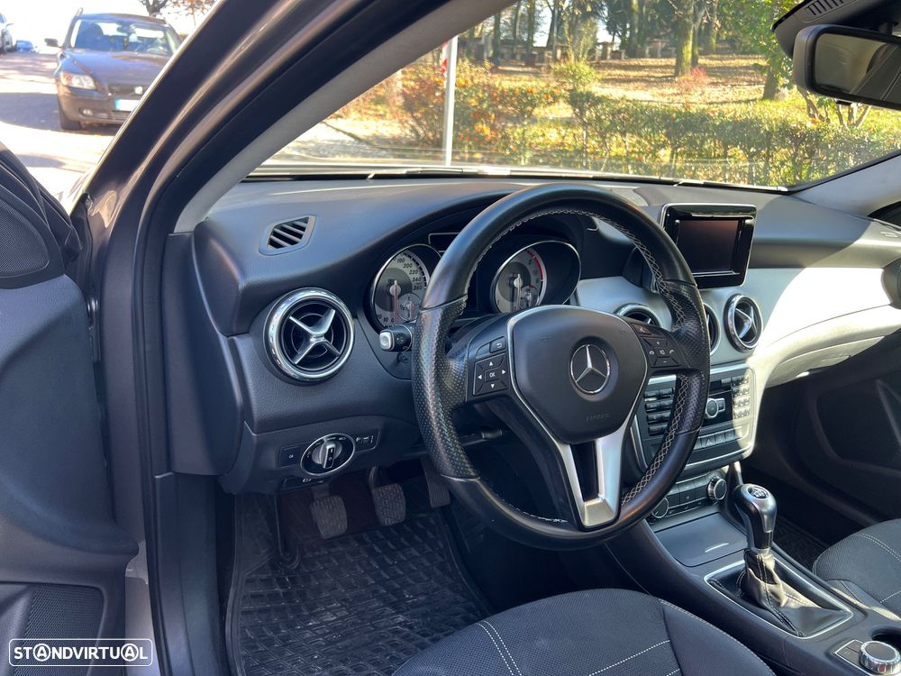 Mercedes-Benz GLA 180 CDi - 21