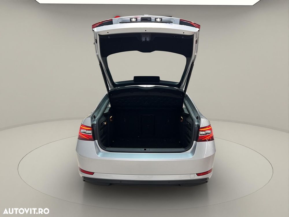 Skoda Superb 1.5 TSI ACT DSG Style - 40