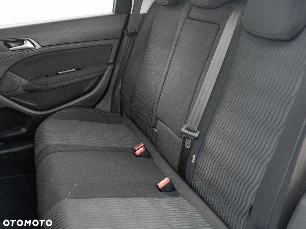Peugeot 308 1.6 BlueHDi Allure S&S - 25