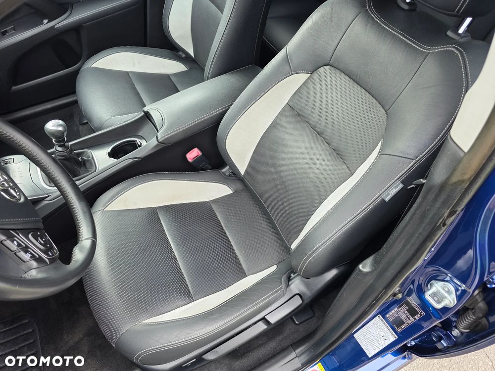 Toyota Avensis 2.0 D-4D PowerBoost Premium - 18
