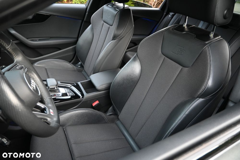 Audi A4 Limousine 35 TFSI S tronic S line - 23