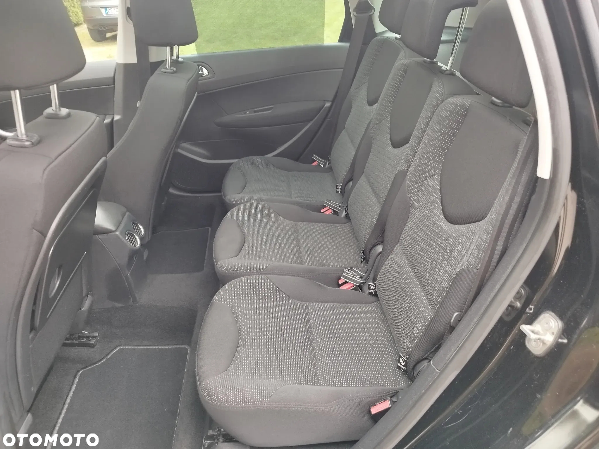 Peugeot 308 SW HDi FAP 110 EGS6 Premium - 23