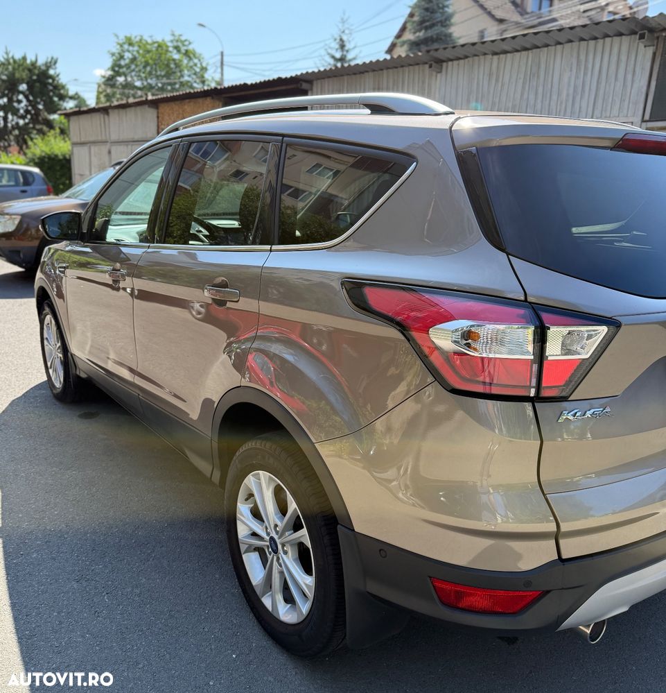 Ford Kuga 2.0 TDCi 4WD Powershift Titanium - 3
