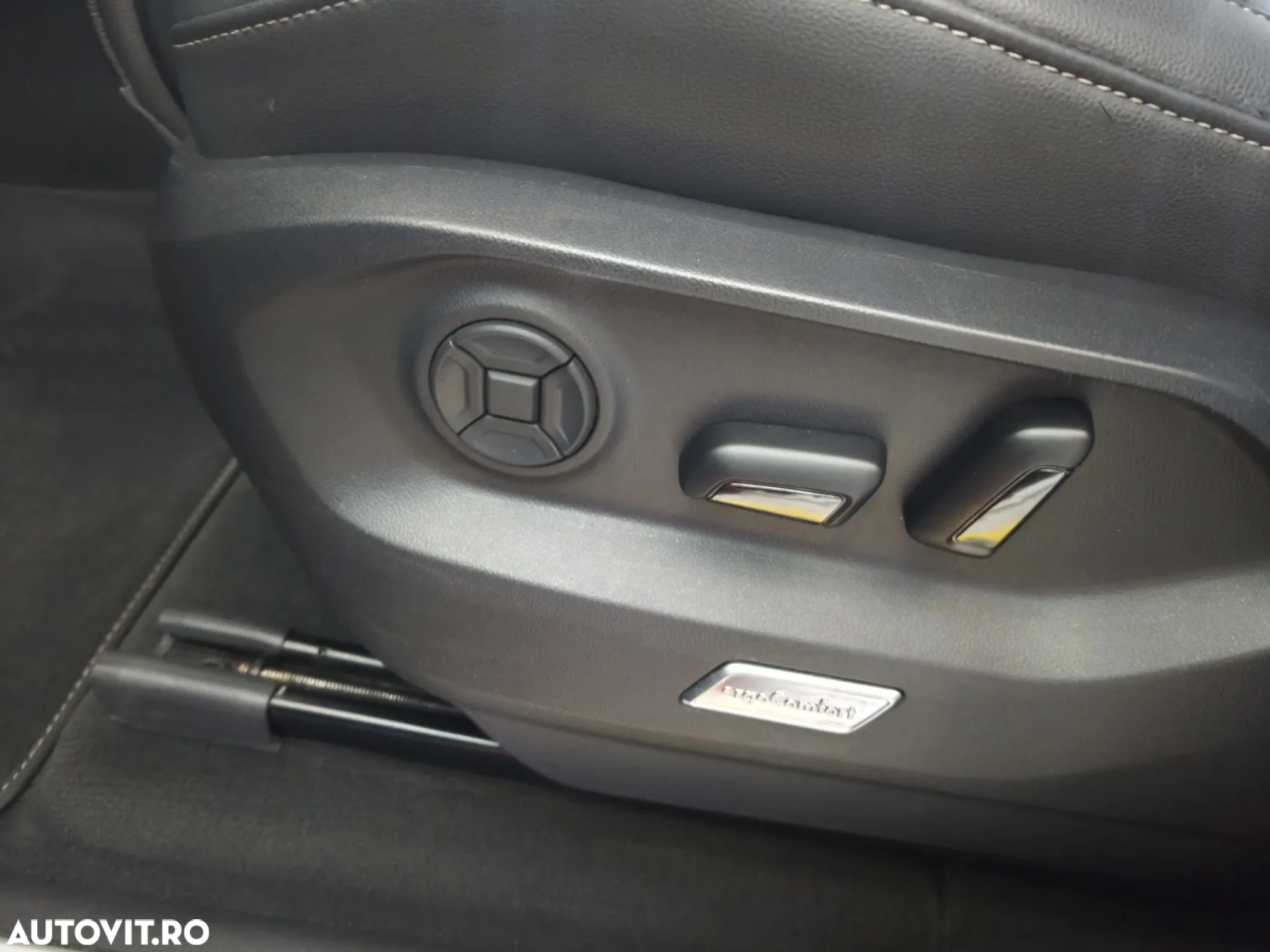 Volkswagen Touareg V6 TDI R-Style - 15