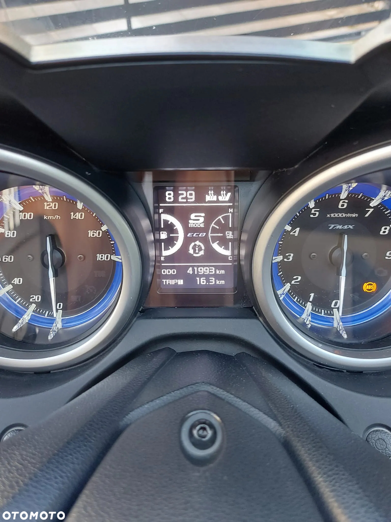 Yamaha Tmax - 17