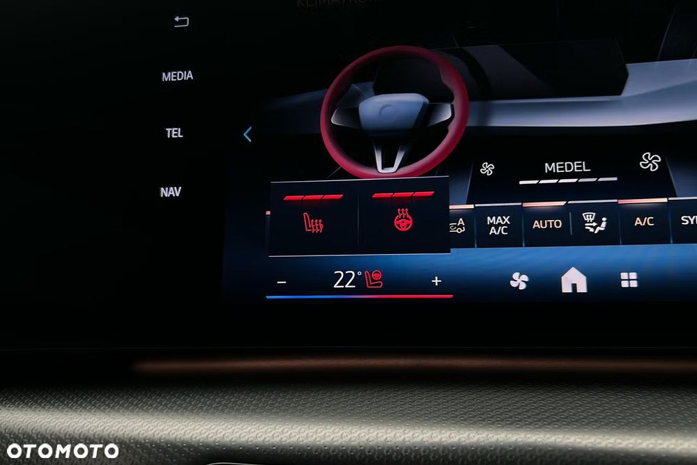 BMW iX2 xDrive30 66.5kWh - 12