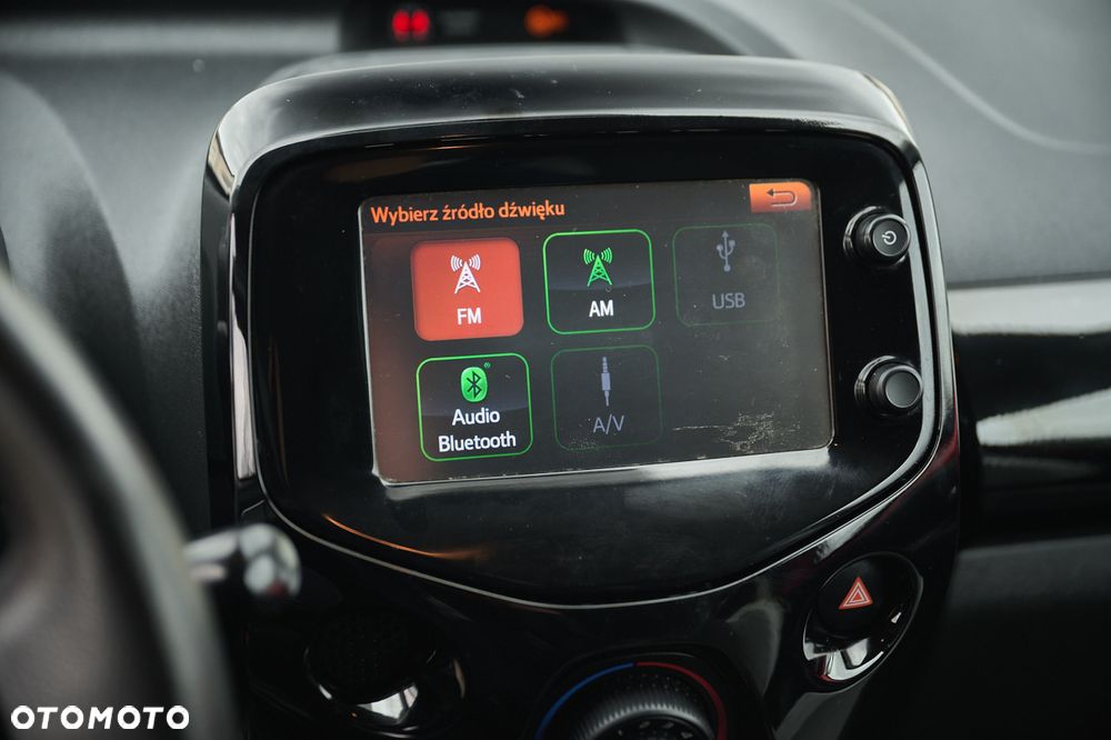 Toyota Aygo x-play Edition-S - 37