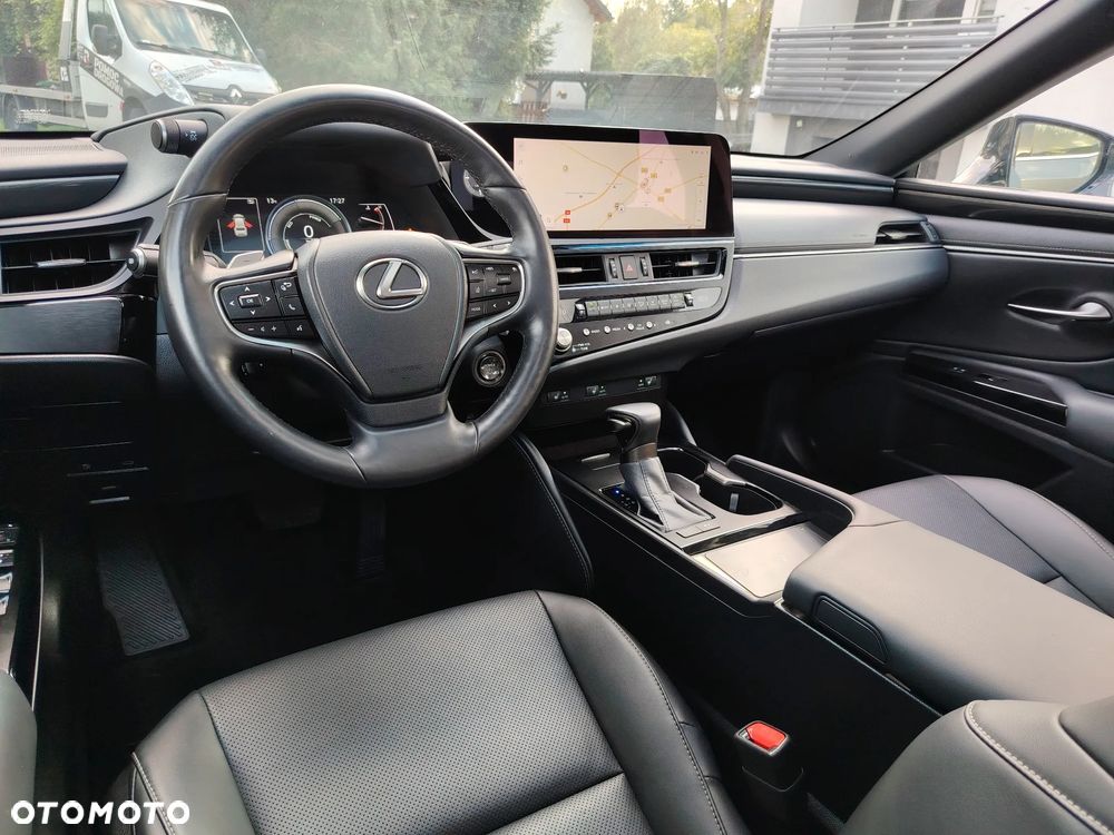 Lexus ES 300h Business Edition - 35
