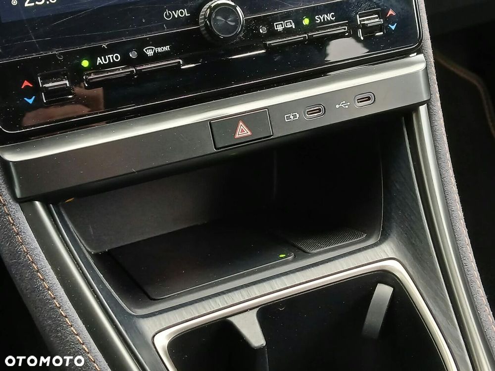 Lexus LBX 1.5 Hybrid Cool AWD - 32
