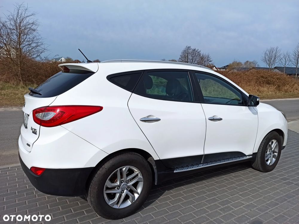 Hyundai ix35 2.0 CRDi 4WD Automatik Premium - 16