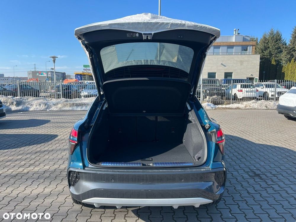 Audi Q3 Sportback - 5