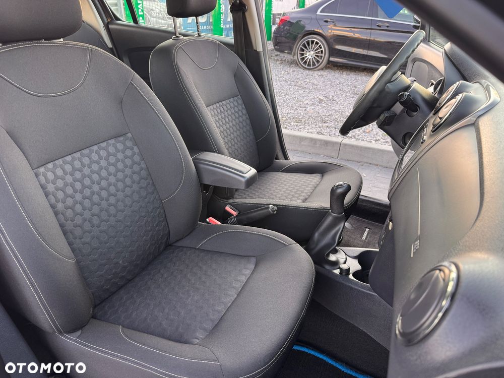 Dacia Sandero - 16