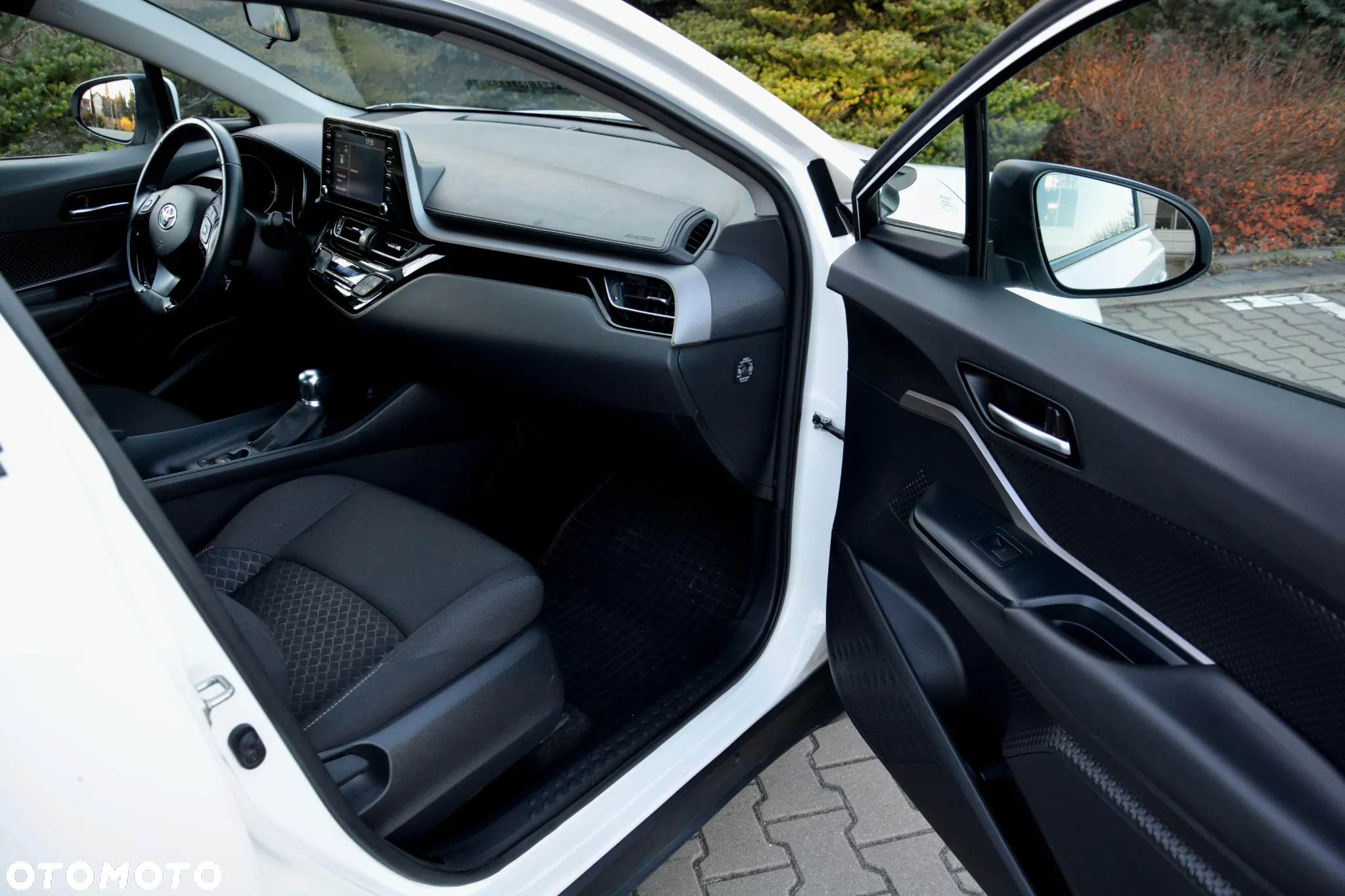 Toyota C-HR 1.8 Hybrid Comfort - 6