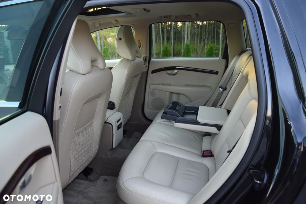 Volvo XC 70 D5 AWD Summum - 22