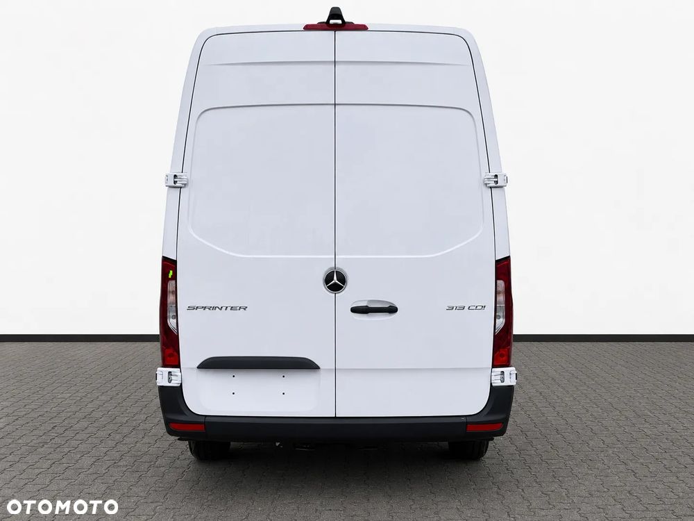 Mercedes-Benz Sprinter - 6