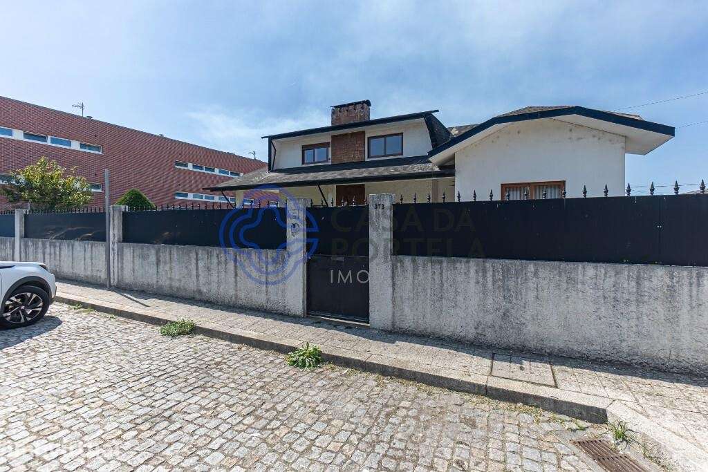 Moradia de 4 frentes em Santa Cruz Bispo, Matosinhos - Grande imagem: 3/59