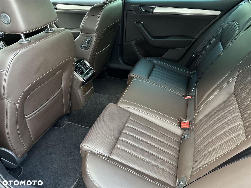 Skoda Superb 2.0 TSI L&K DSG - 12