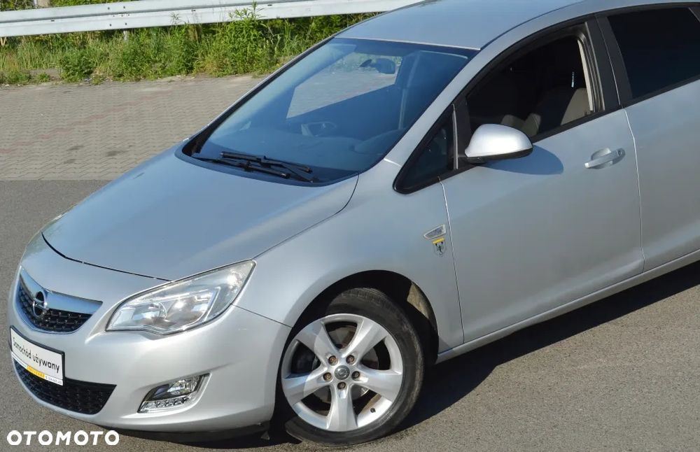 Opel Astra 1.7 CDTI - 9