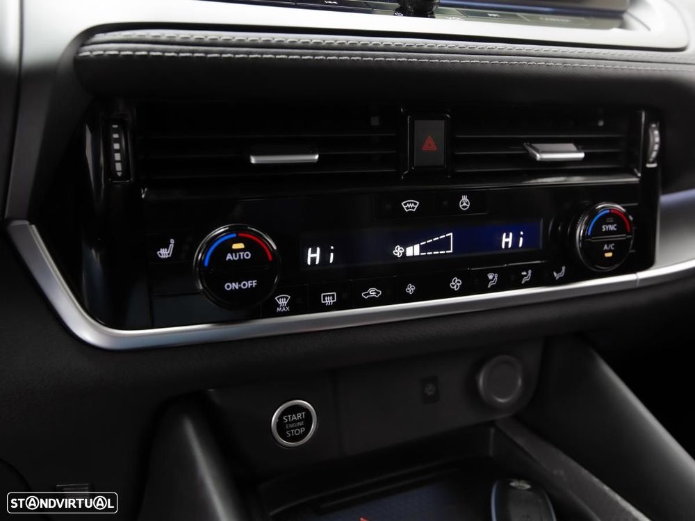 Nissan Qashqai 1.3 DIG-T N-Connecta Xtronic - 20