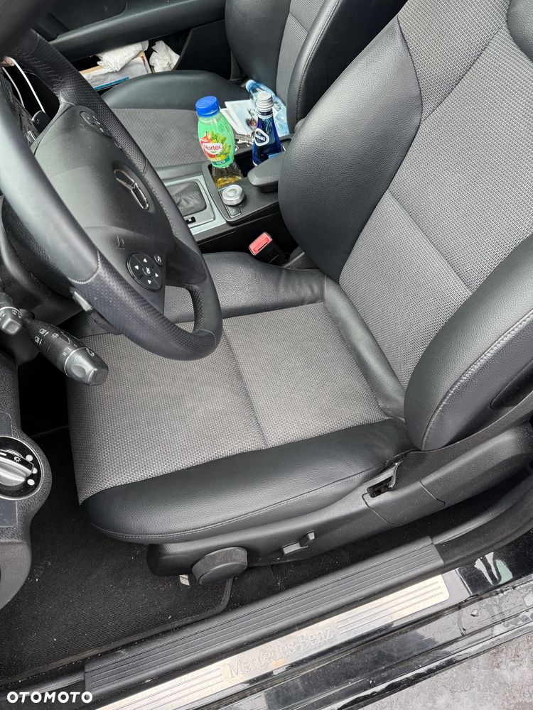 Mercedes-Benz Klasa C 220 T CDI DPF Automatik Avantgarde - 30