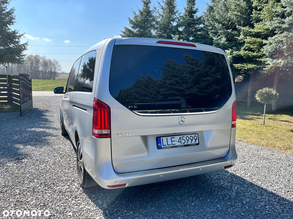 Mercedes-Benz Klasa V 250 (BlueTEC) d Avantgarde 7G-Tronic - 7