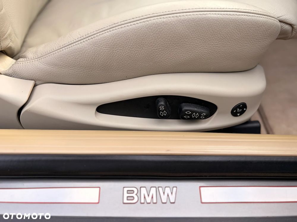 BMW Seria 6 650 i - 23
