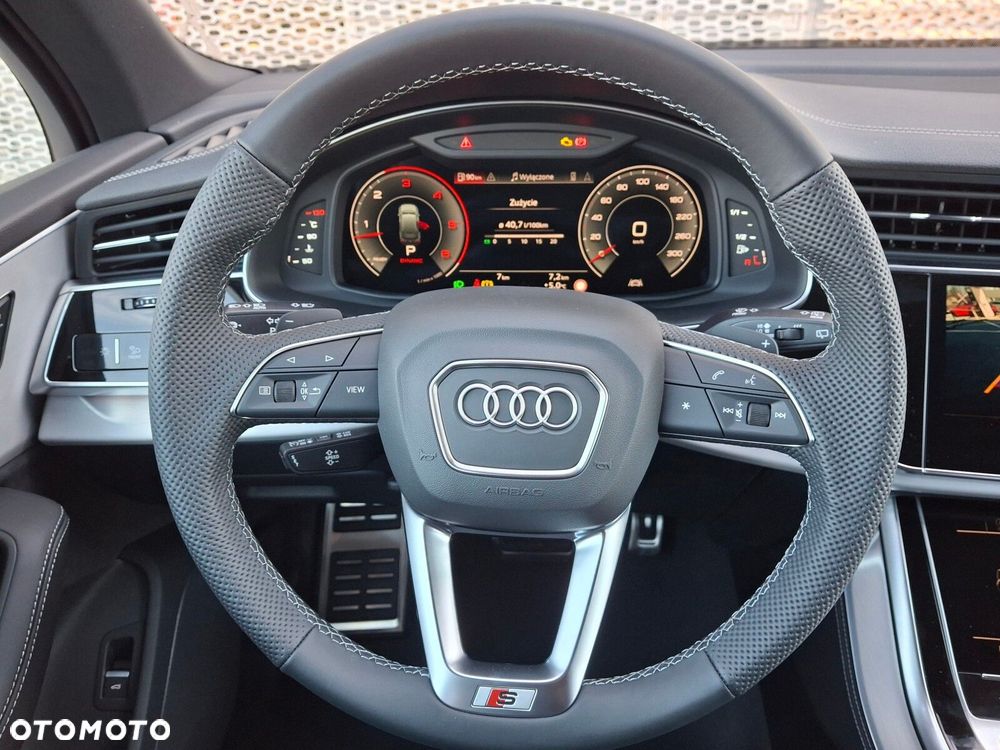 Audi Q7 - 24