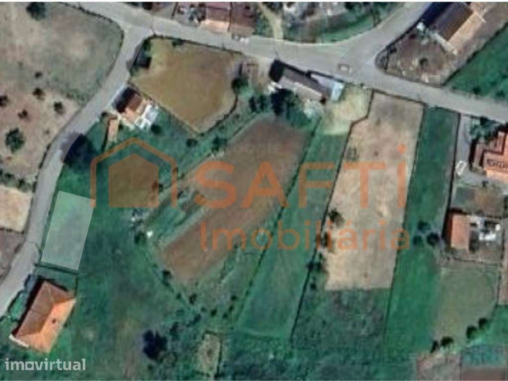 Terreno com 278 m2 em Oleiros - Grande imagem: 2/13