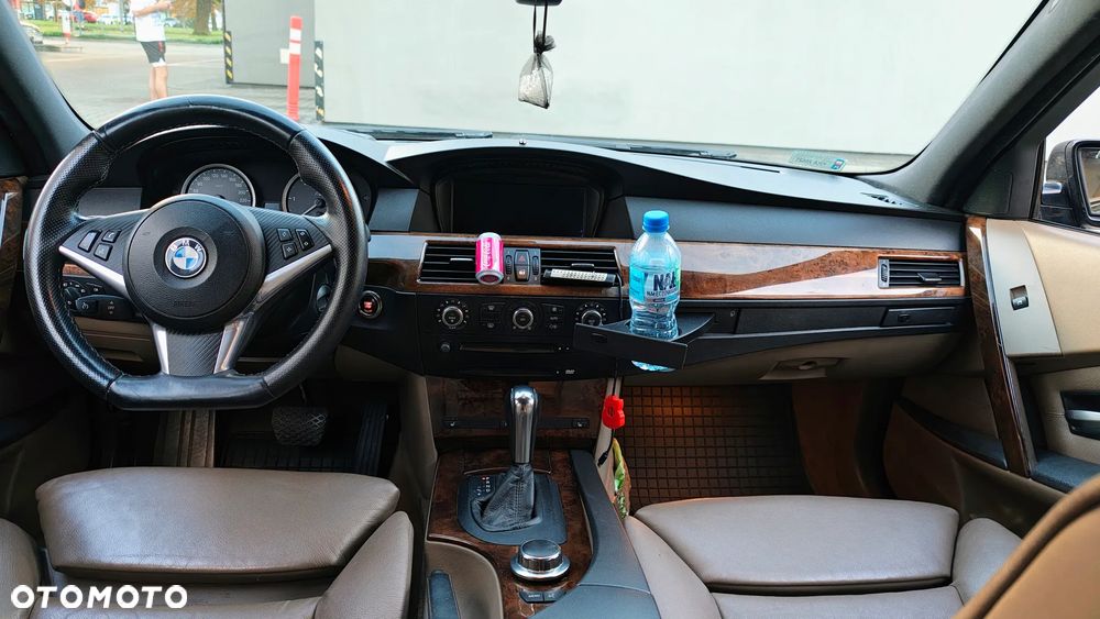 BMW Seria 5 535d Touring - 13