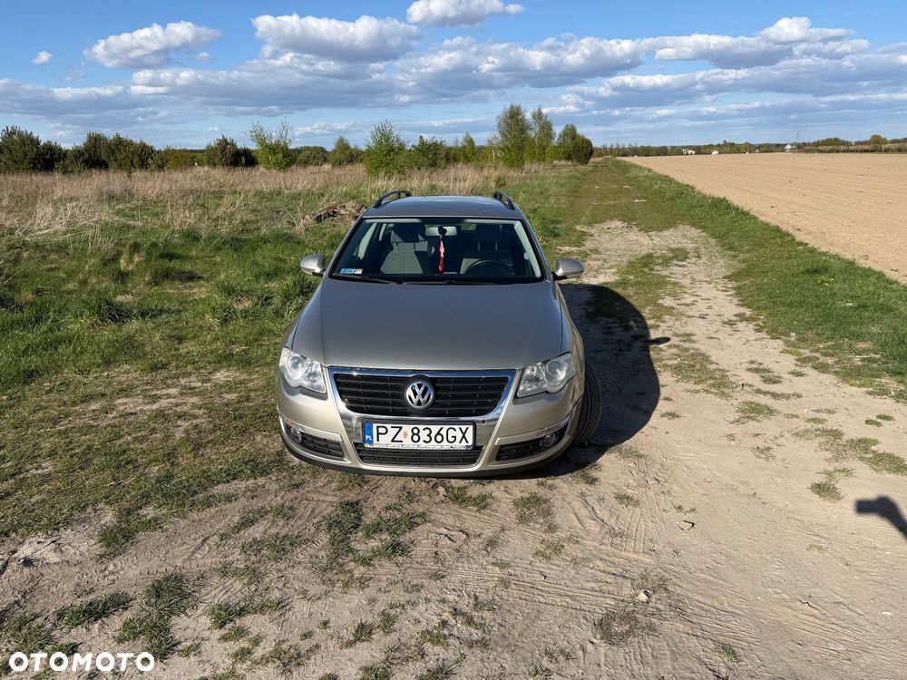 Volkswagen Passat ver-variant-2-0-turbo-fsi-comfortline - 1