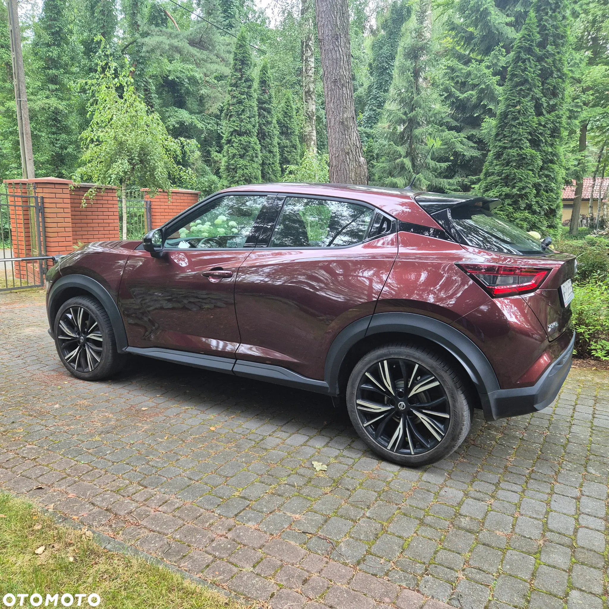 Nissan Juke 1.0 DIG-T N-Connecta DCT - 2