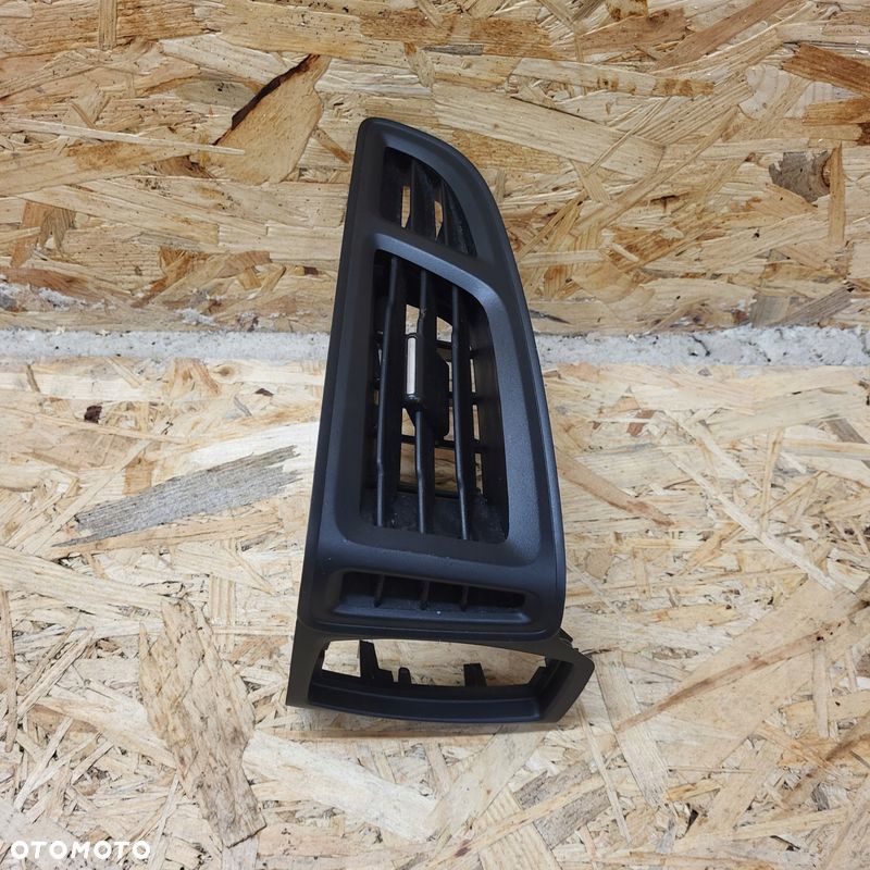 FORD FOCUS MK3 11-15r KOMBI HB RAMKA WŁĄCZNIKA ŚWIATEŁ KRATKA NAWIEWU LEWA