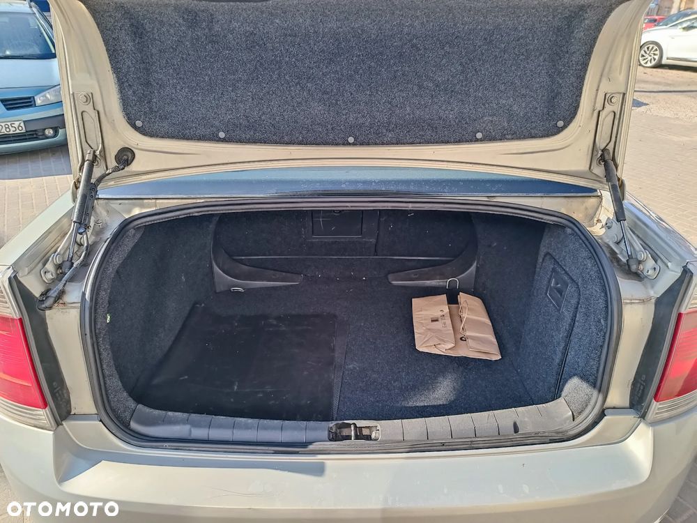 Opel Vectra 1.9 CDTI - 21