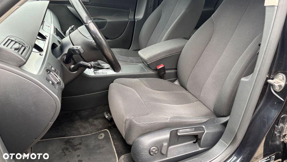 Volkswagen Passat 2.0 TDI Comfortline DSG - 28