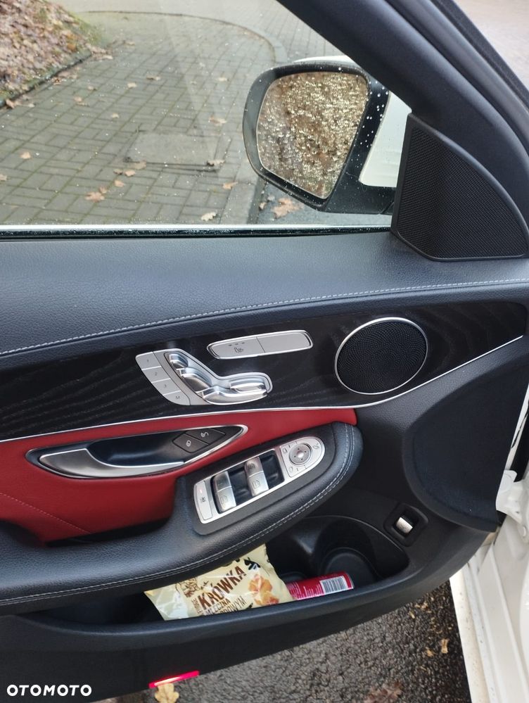 Mercedes-Benz Klasa C 300 7G-TRONIC - 7