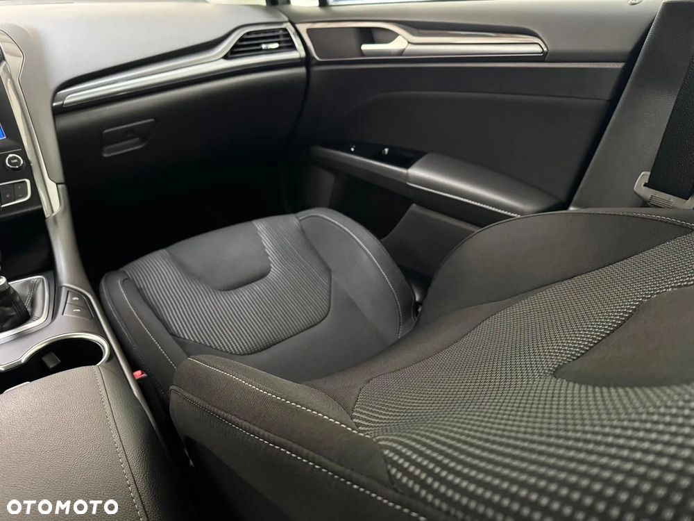 Ford Mondeo 2.0 EcoBlue Titanium - 30