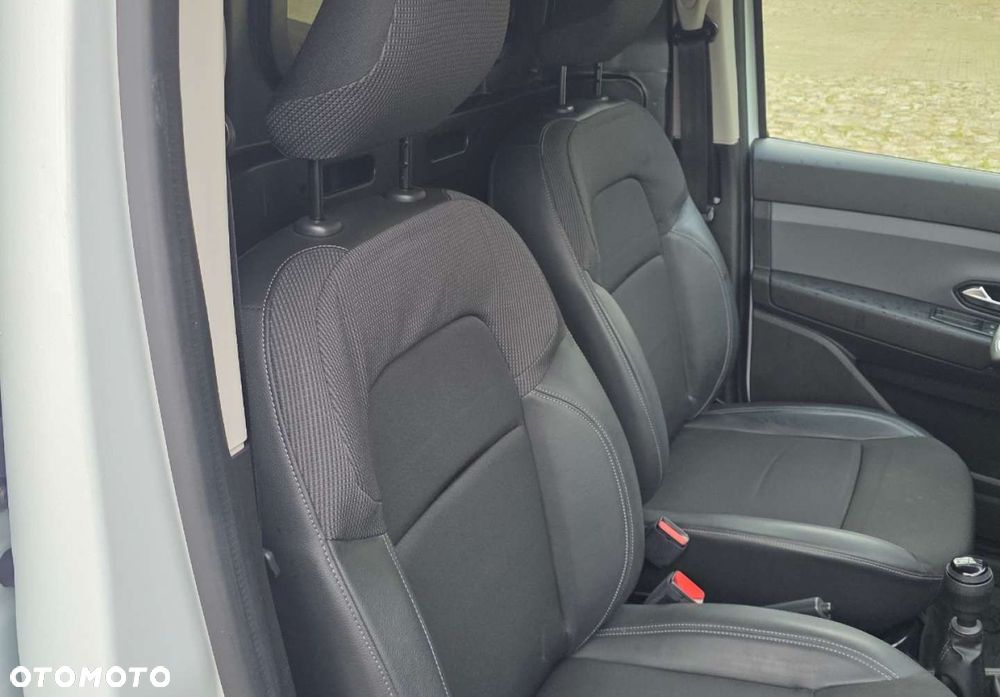 Renault Express Van - 21