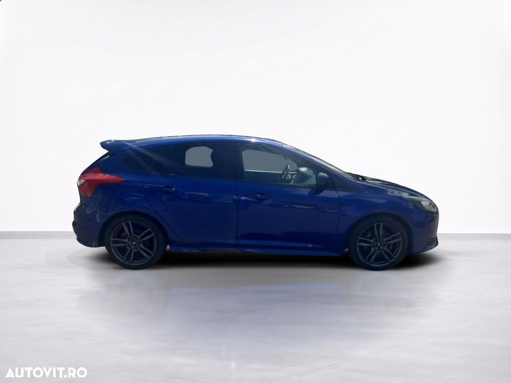 Ford Focus - 7