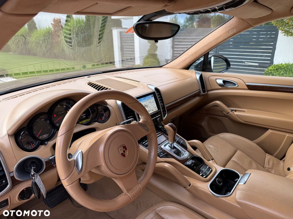 Porsche Cayenne Platinum Edition - 27