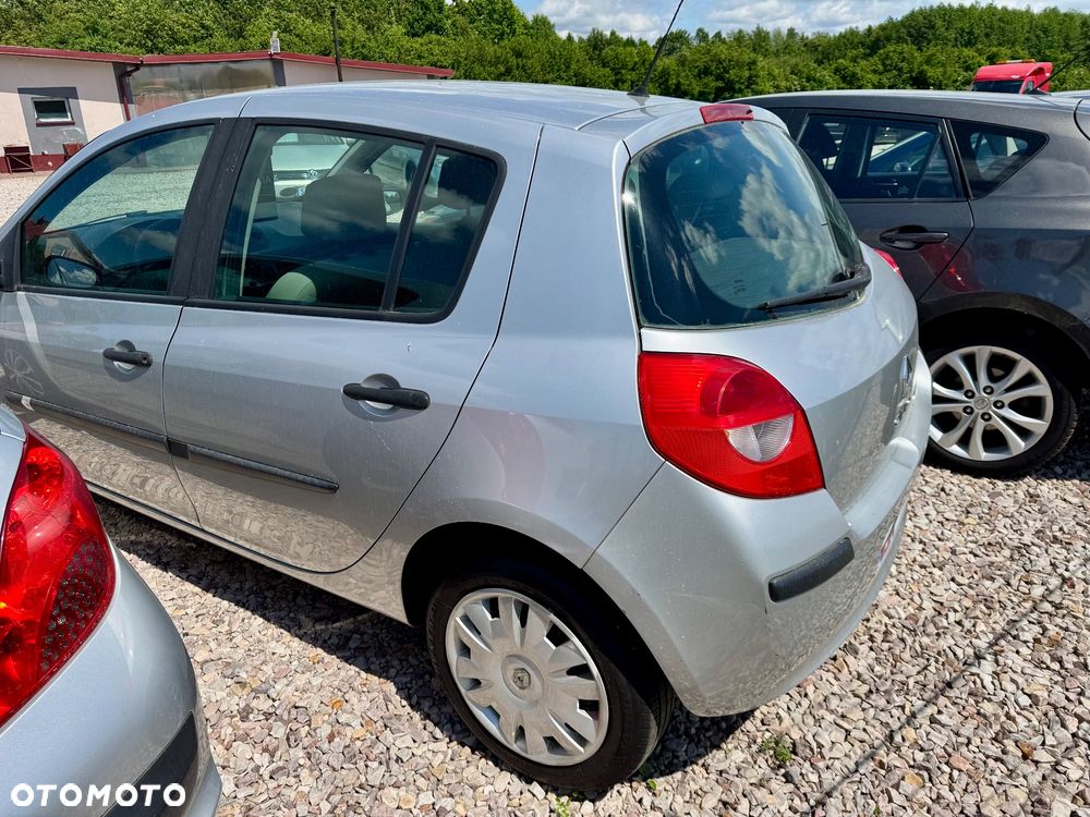 Renault Clio - 3