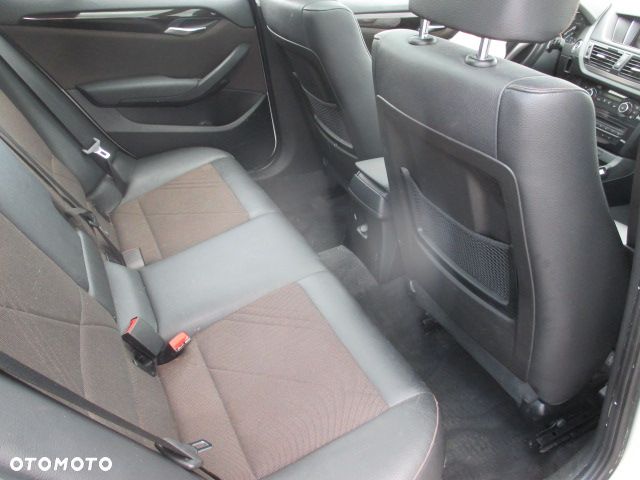 BMW X1 xDrive20d Sport Line - 6