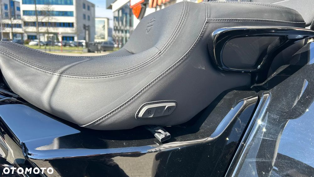 Harley-Davidson Street Glide Trike - 15